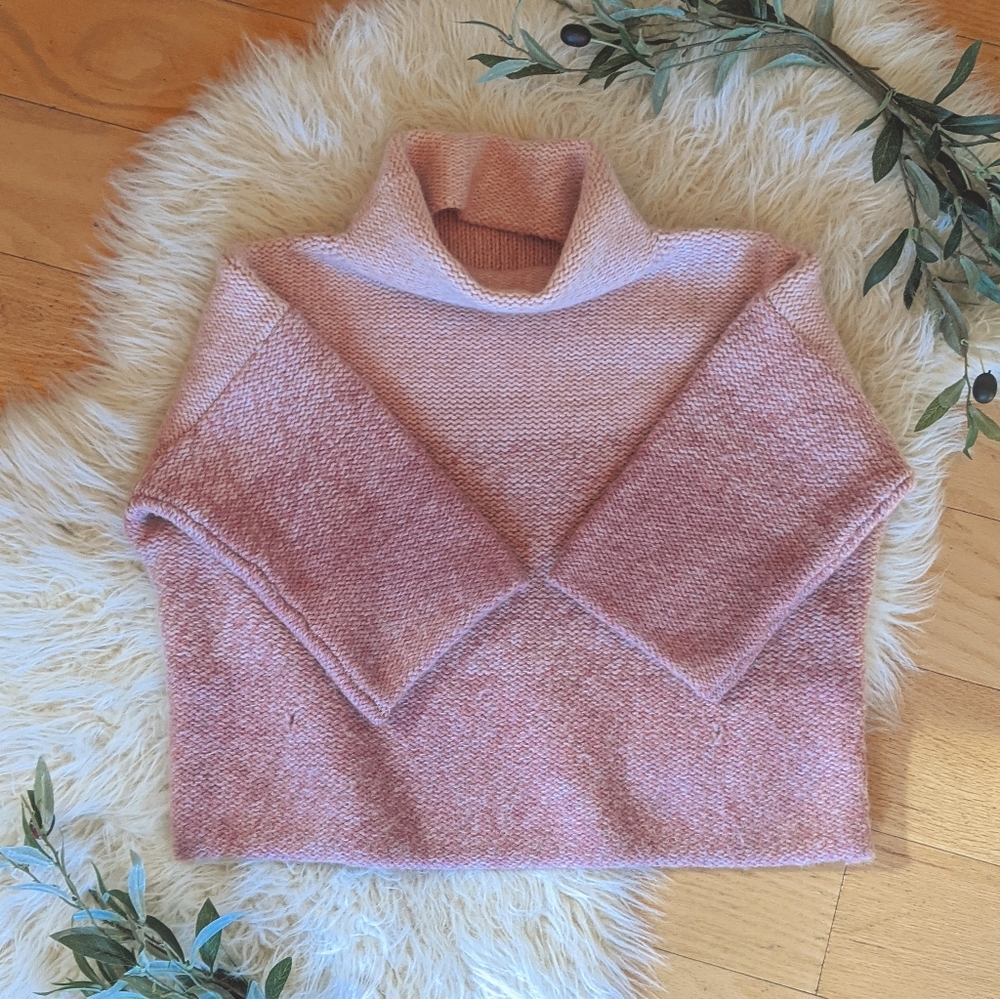 Moda cowl neck pink wool sweater